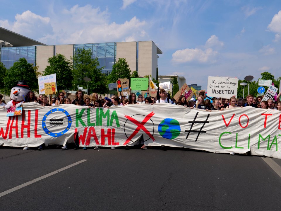 Front of the FridaysForFuture protest Berlin 24-05-2019 112