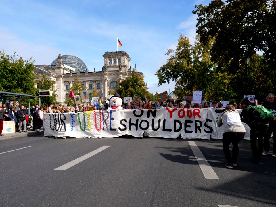 Front of the 3rd Global Climate Strike Berlin FridaysForFuture demonstration 66