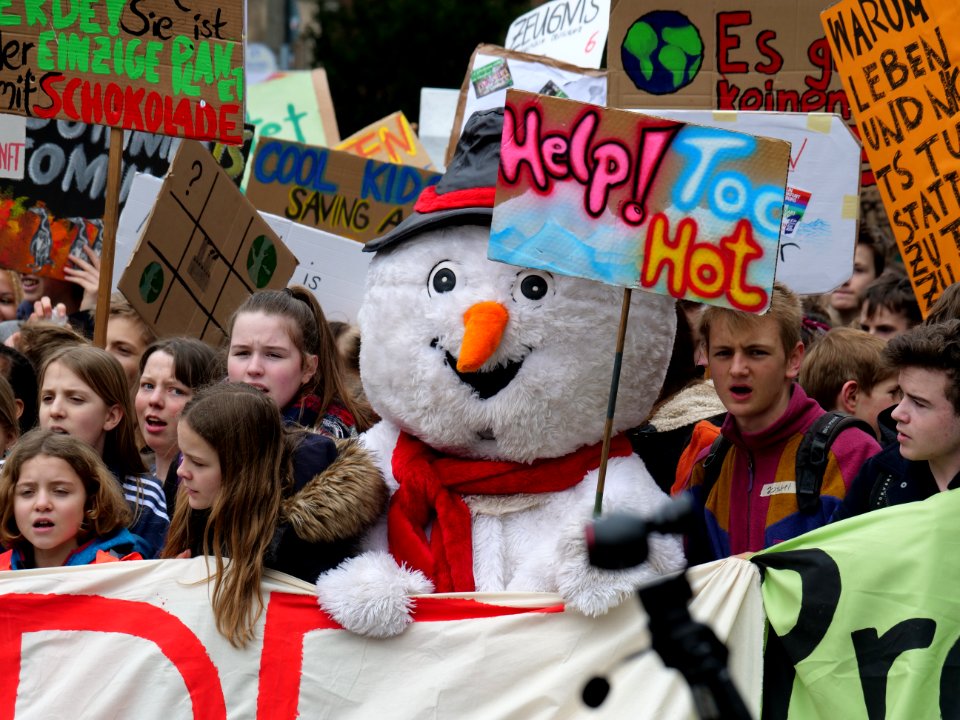 Front of the FridaysForFuture demonstration Berlin 29-03-2019 16
