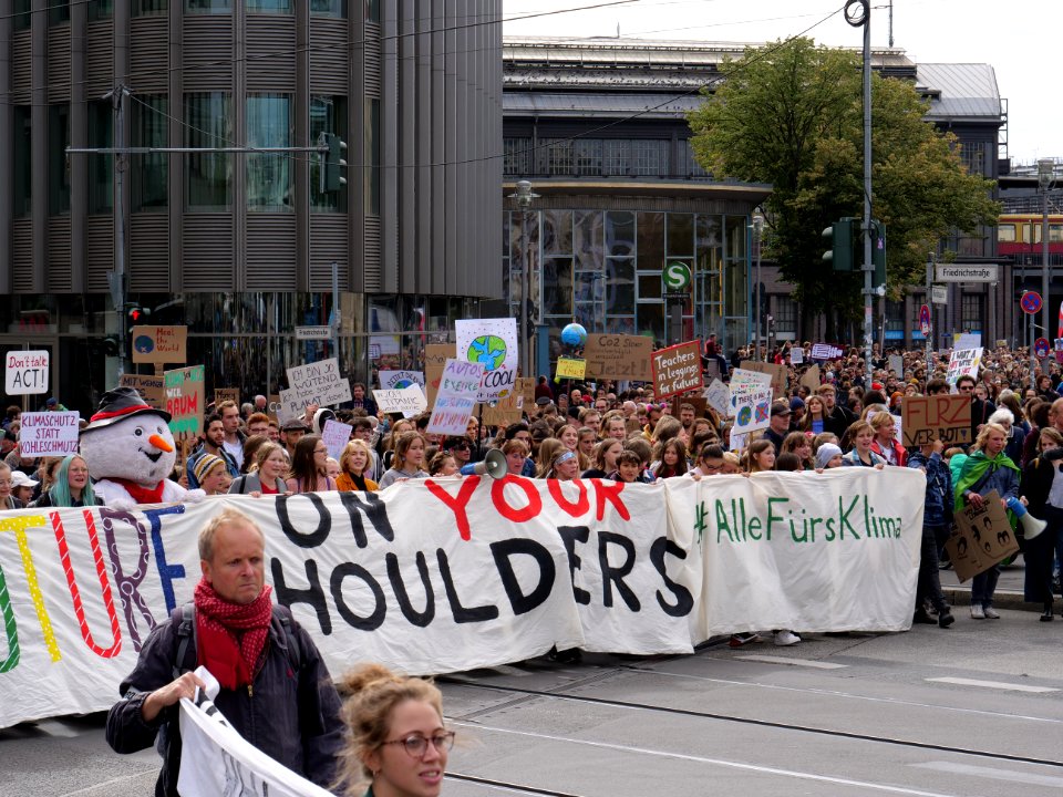 Front of the 3rd Global Climate Strike Berlin FridaysForFuture demonstration 18