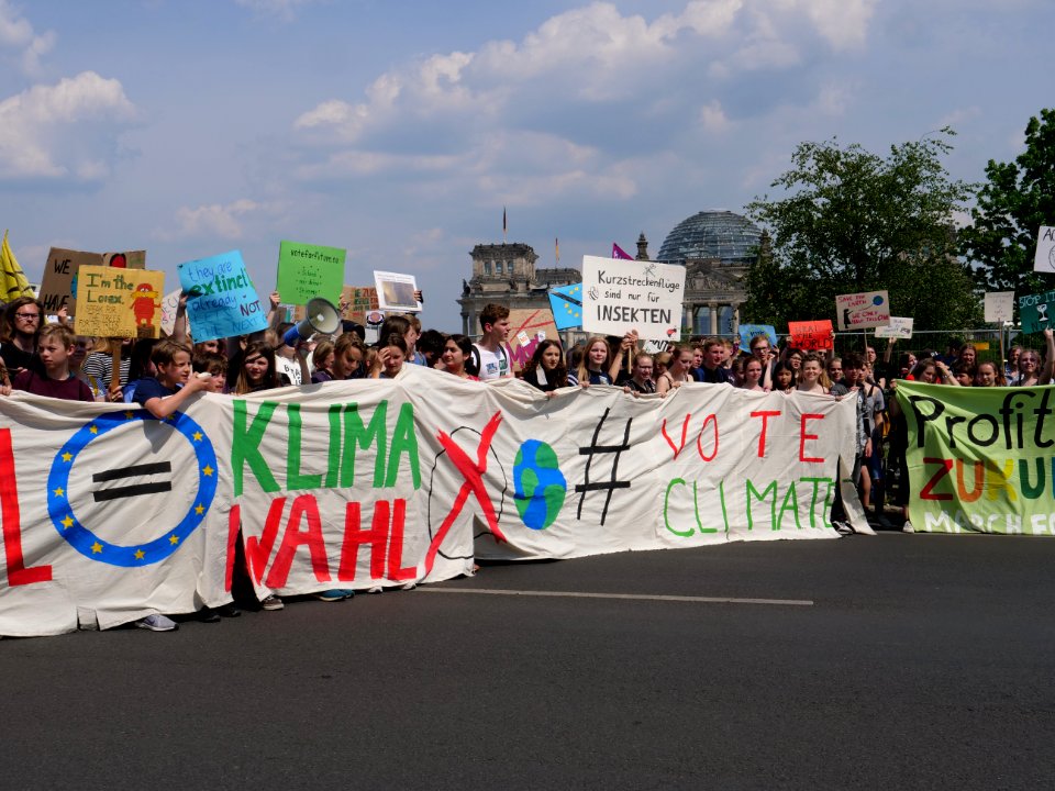 Front of the FridaysForFuture protest Berlin 24-05-2019 121
