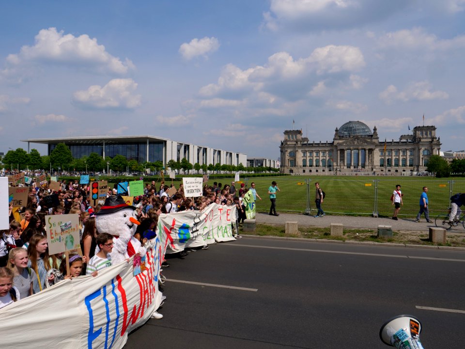 Front of the FridaysForFuture protest Berlin 24-05-2019 115