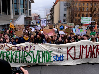 Front banner of the FridaysForFuture demonstration Berlin 15-03-2019 38