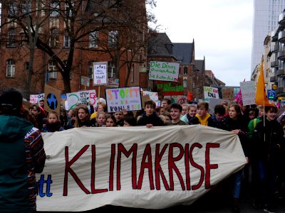 Front banner of the FridaysForFuture demonstration Berlin 15-03-2019 28