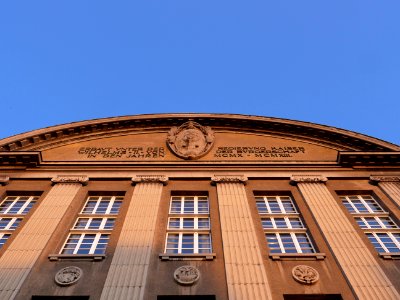 Front of Rathaus Spandau 02