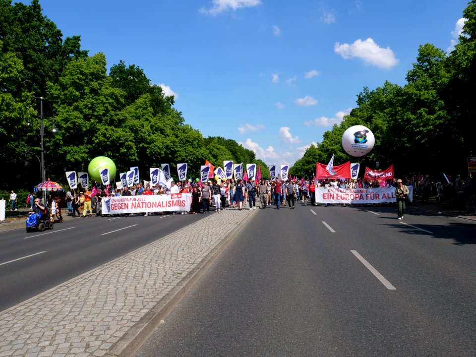 Front of the 1Europafüralle demonstration Berlin 45