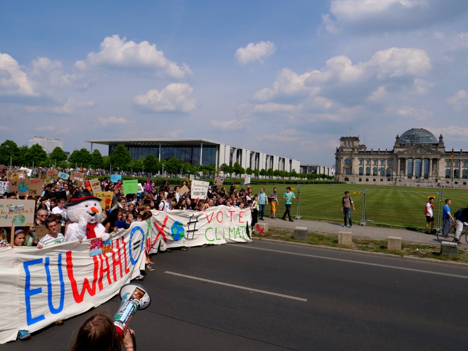Front of the FridaysForFuture protest Berlin 24-05-2019 113