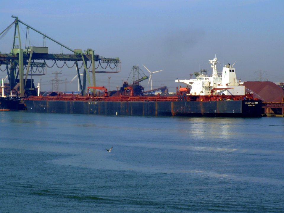 Front Climber - IMO 8906896 - Callsign S6MZ - photo7, Mississippi harbour, Port of Rotterdam, Holland 15-Apr-2007
