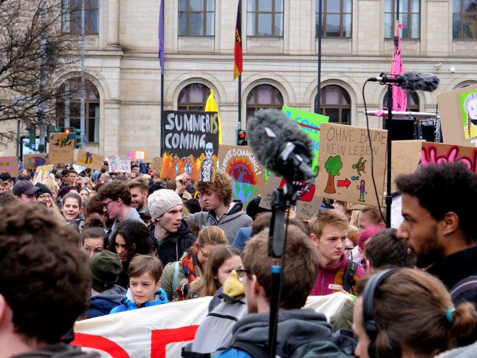 Front of the FridaysForFuture demonstration Berlin 29-03-2019 03