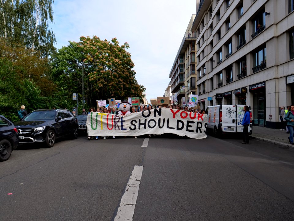 Front of the 3rd Global Climate Strike Berlin FridaysForFuture demonstration 47