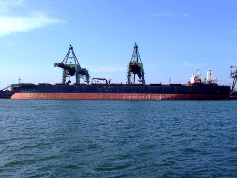 Front Climber - IMO 8906896 - Callsign S6MZ - photo4, Mississippi harbour, Port of Rotterdam, Holland 19-Apr-2007