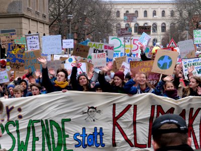 Front banner of the FridaysForFuture demonstration Berlin 15-03-2019 21