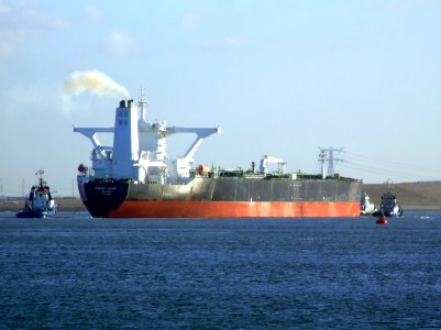 Front Chief - IMO 9169691 - Callsign C6RA3 p1 towed into the Caland cannal, Holland 29-Nov-2006