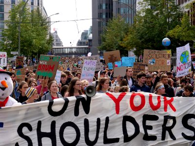 Front of the 3rd Global Climate Strike Berlin FridaysForFuture demonstration 34