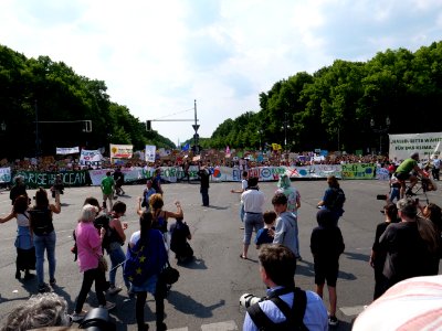 Front of the FridaysForFuture protest Berlin 24-05-2019 144