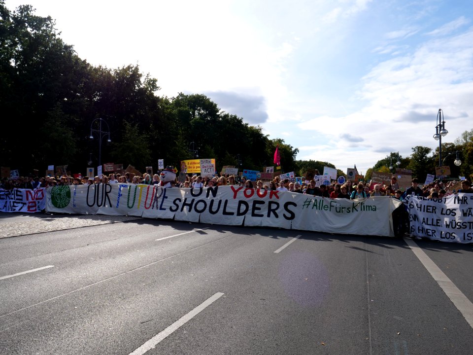 Front of the 3rd Global Climate Strike Berlin FridaysForFuture demonstration 117