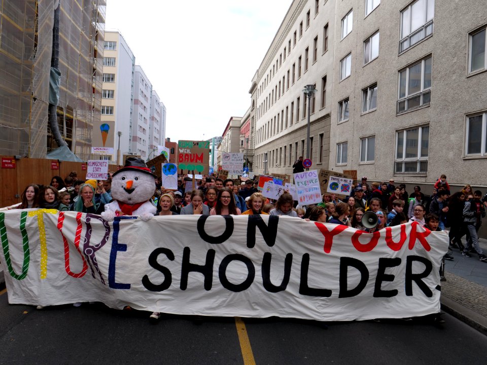 Front of the 3rd Global Climate Strike Berlin FridaysForFuture demonstration 02