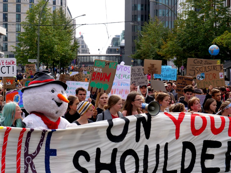 Front of the 3rd Global Climate Strike Berlin FridaysForFuture demonstration 35
