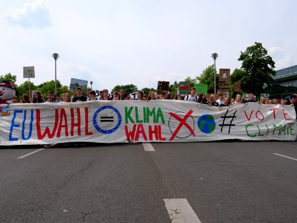 Front of the FridaysForFuture protest Berlin 24-05-2019 23