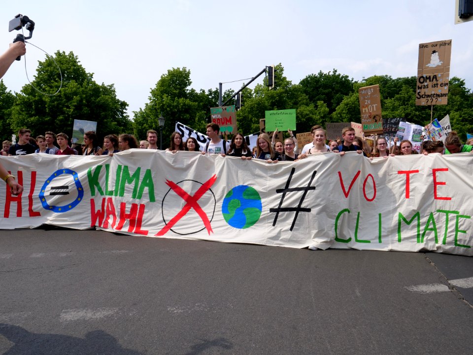 Front of the FridaysForFuture protest Berlin 24-05-2019 15