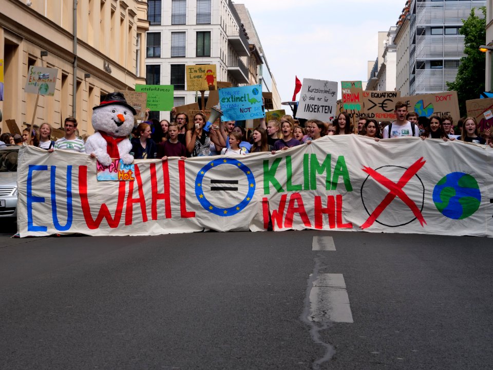 Front of the FridaysForFuture protest Berlin 24-05-2019 96