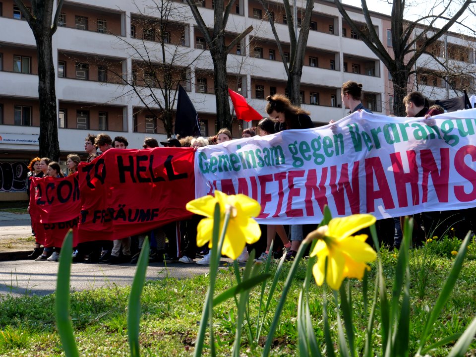 Front of the Mietenwahnsinn demonstration in Berlin 06-04-2019 23