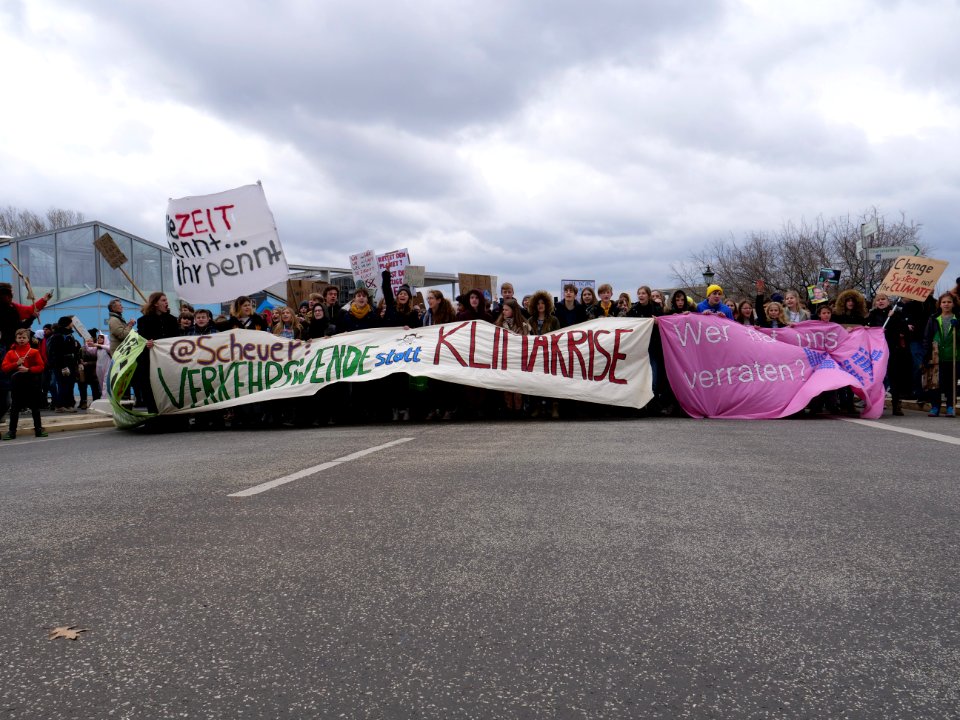 Front banner of the FridaysForFuture demonstration Berlin 15-03-2019 56