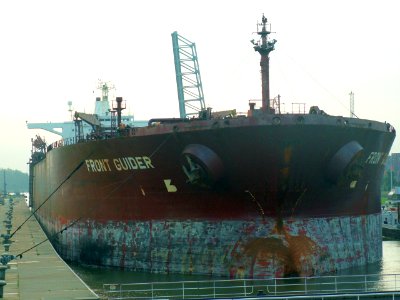 Front Guider - IMO 9002740 - Callsign 9VLG bow at Port of Antwerp, Belgium 01-Sep-2005
