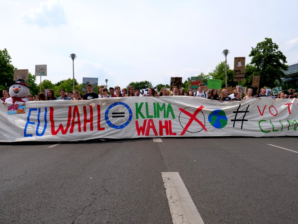 Front of the FridaysForFuture protest Berlin 24-05-2019 24