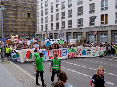 Front of the FridaysForFuture protest Berlin 24-05-2019 45