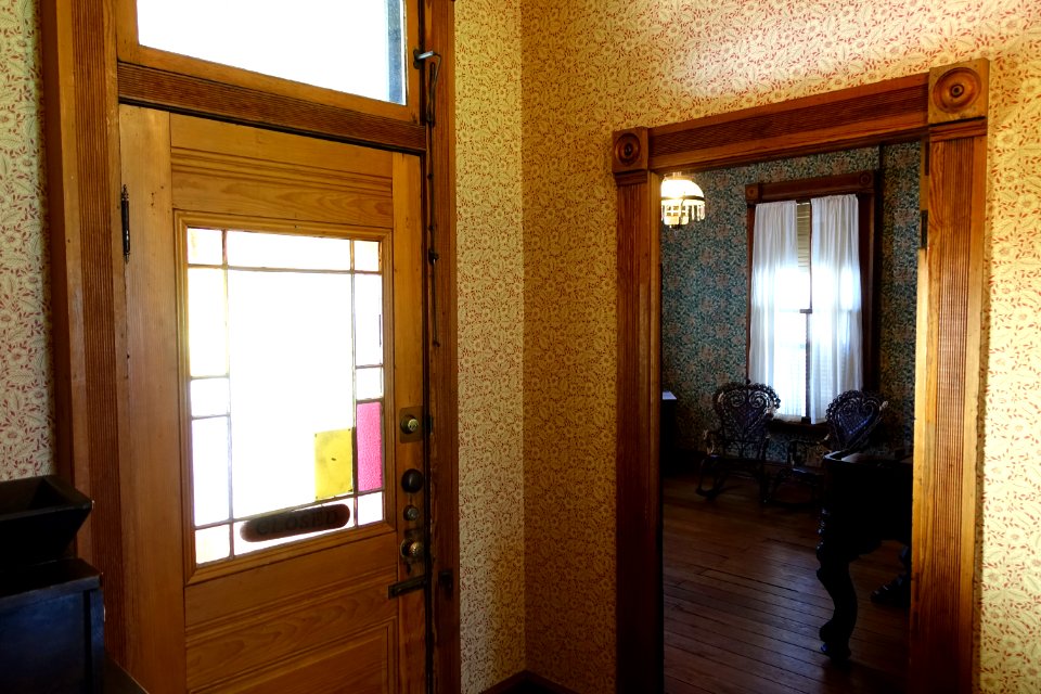 Front hall and sitting room - O. Henry Museum - Austin, Texas - DSC09203
