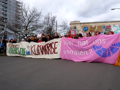 Front banner of the FridaysForFuture demonstration Berlin 15-03-2019 09