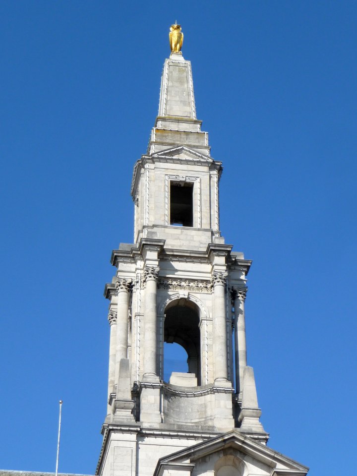 Front elevation, Leeds Civic Hall 05
