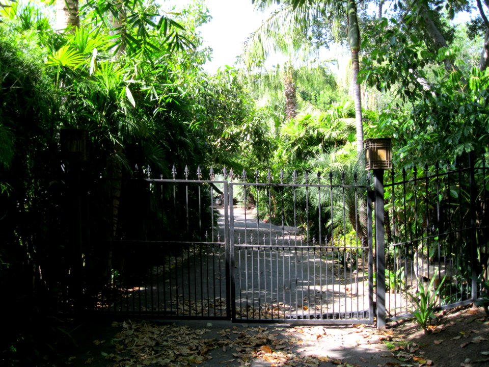 Front gate of the Merwyn C. Gill House