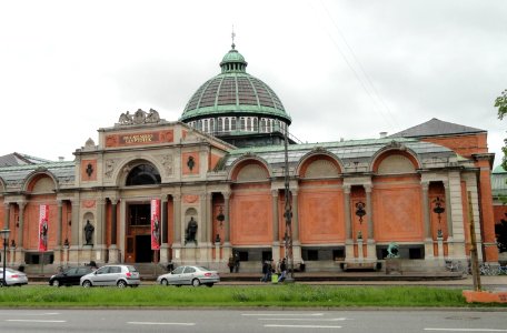 Front facade - Ny Carlsberg Glyptotek - Copenhagen - DSC09233