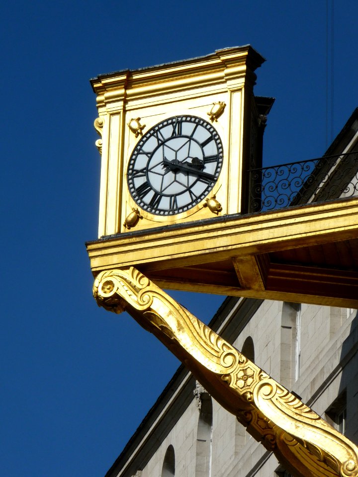 Front elevation, Leeds Civic Hall 08