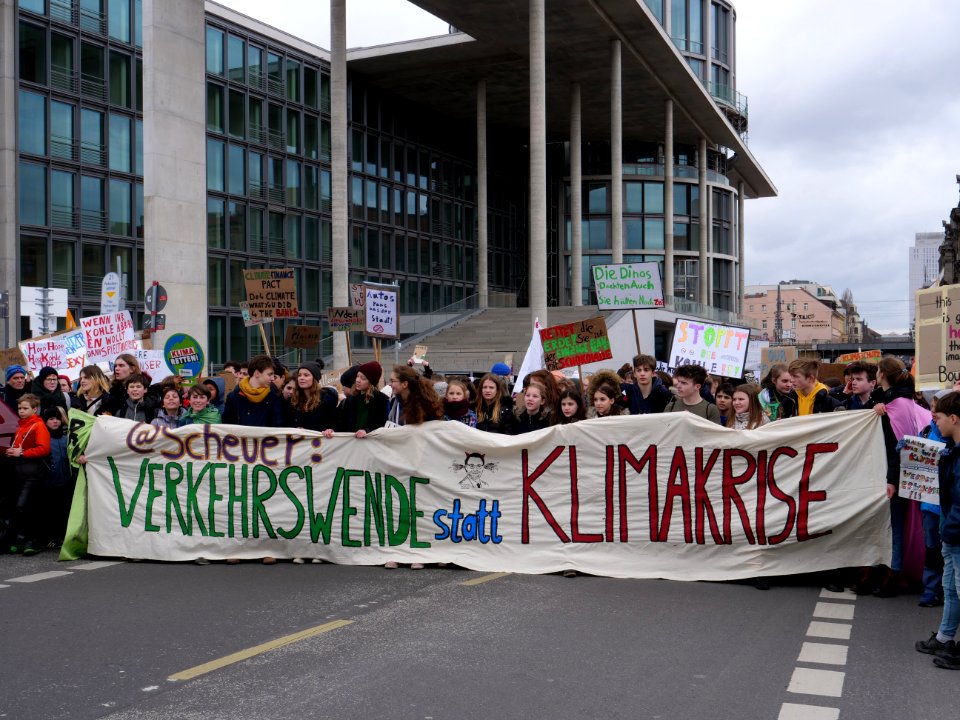 Front banner of the FridaysForFuture demonstration Berlin 15-03-2019 40