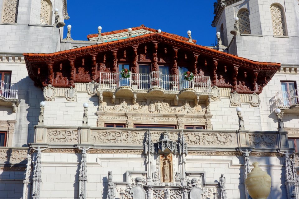 Front facade detail - Casa Grande (Hearst Castle) DSC06993