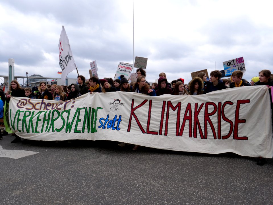 Front banner of the FridaysForFuture demonstration Berlin 15-03-2019 61