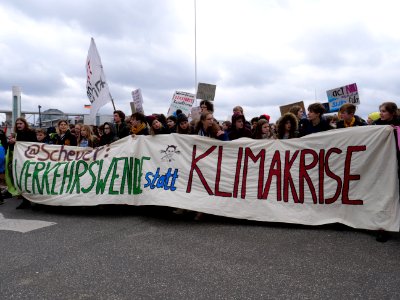 Front banner of the FridaysForFuture demonstration Berlin 15-03-2019 61