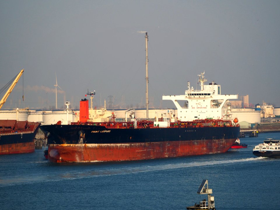 Front Leopard (ship, 2016) IMO 9703320, Calandkanaal pic17