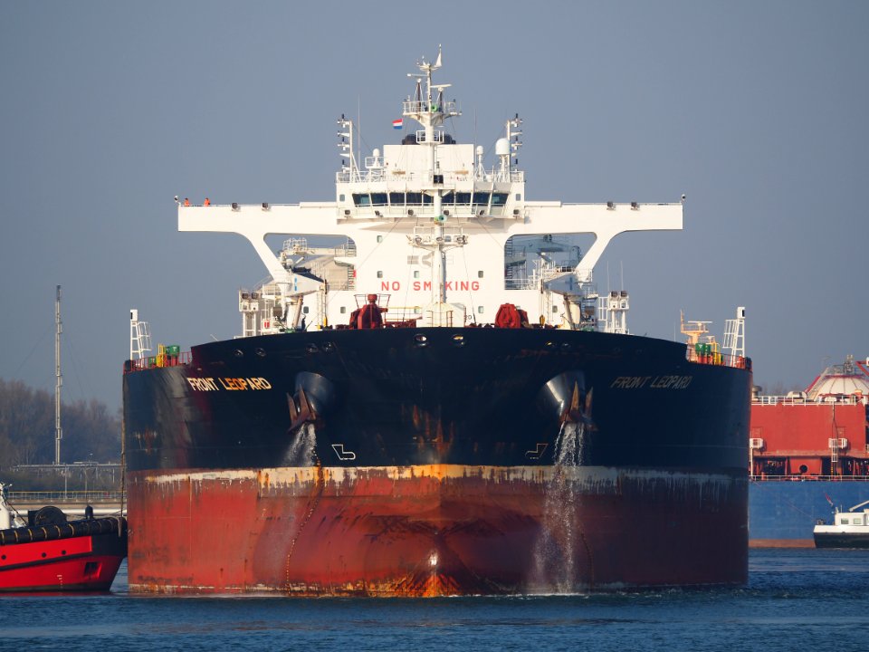 Front Leopard (ship, 2016) IMO 9703320, Calandkanaal pic10