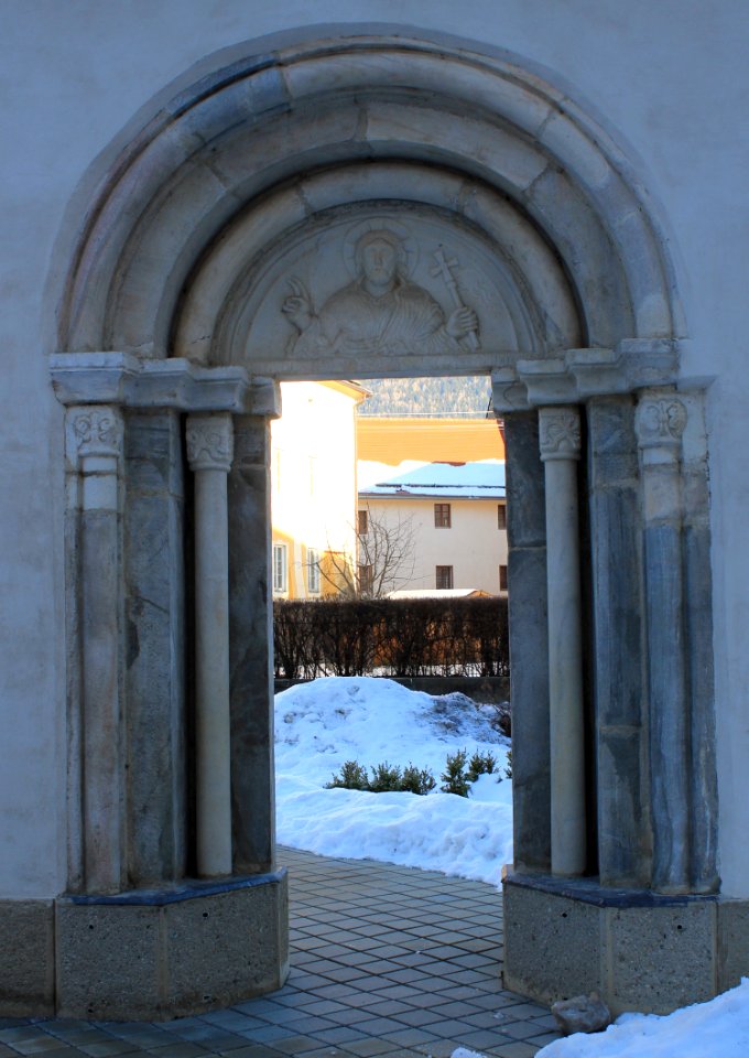 Friesach - Pfarrkirche - Portal des Karners