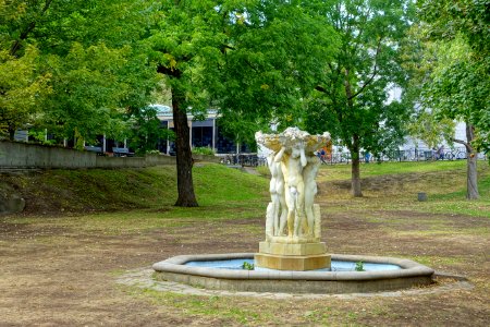 Friendship Fountain by Gertrude Vanderbilt Whitney, 1931, marble - McGill University - Montreal, Canada - DSC07727