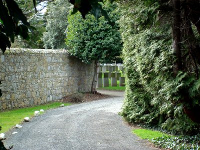 Friends Burial Ground, Temple Hill
