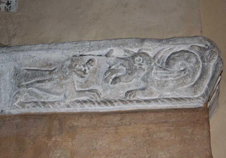 Friesach - Pfarrkirche - Romanischer Kämpfer