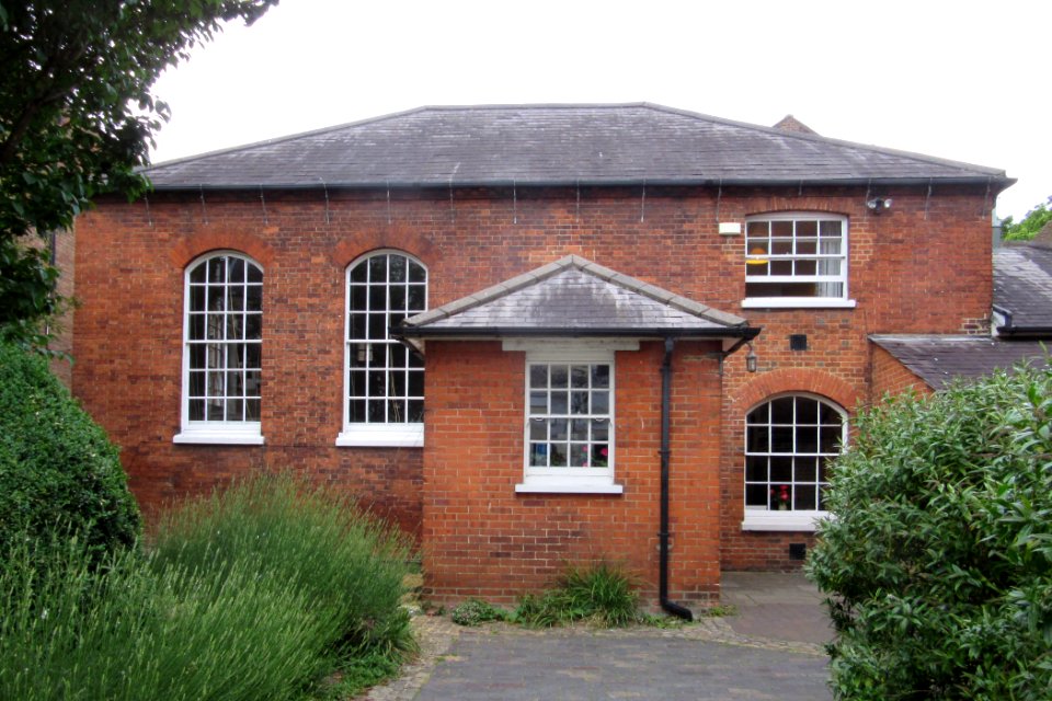 Friends Meeting House, Ward Street, Guildford (June 2015) (1)