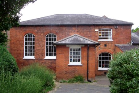 Friends Meeting House, Ward Street, Guildford (June 2015) (1)