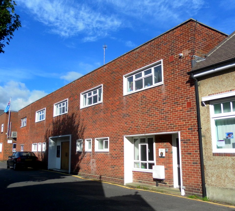 Friends Meeting House, Wish Road, Eastbourne (October 2012) (4)