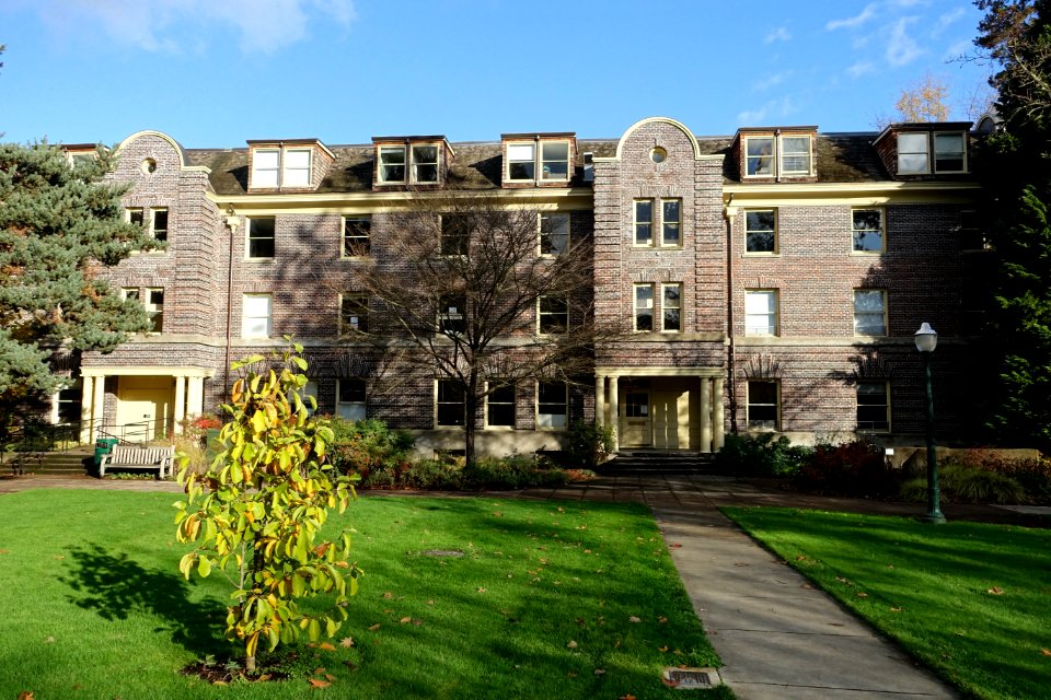 Friendly Hall - University of Oregon - Eugene, Oregon - DSC09627